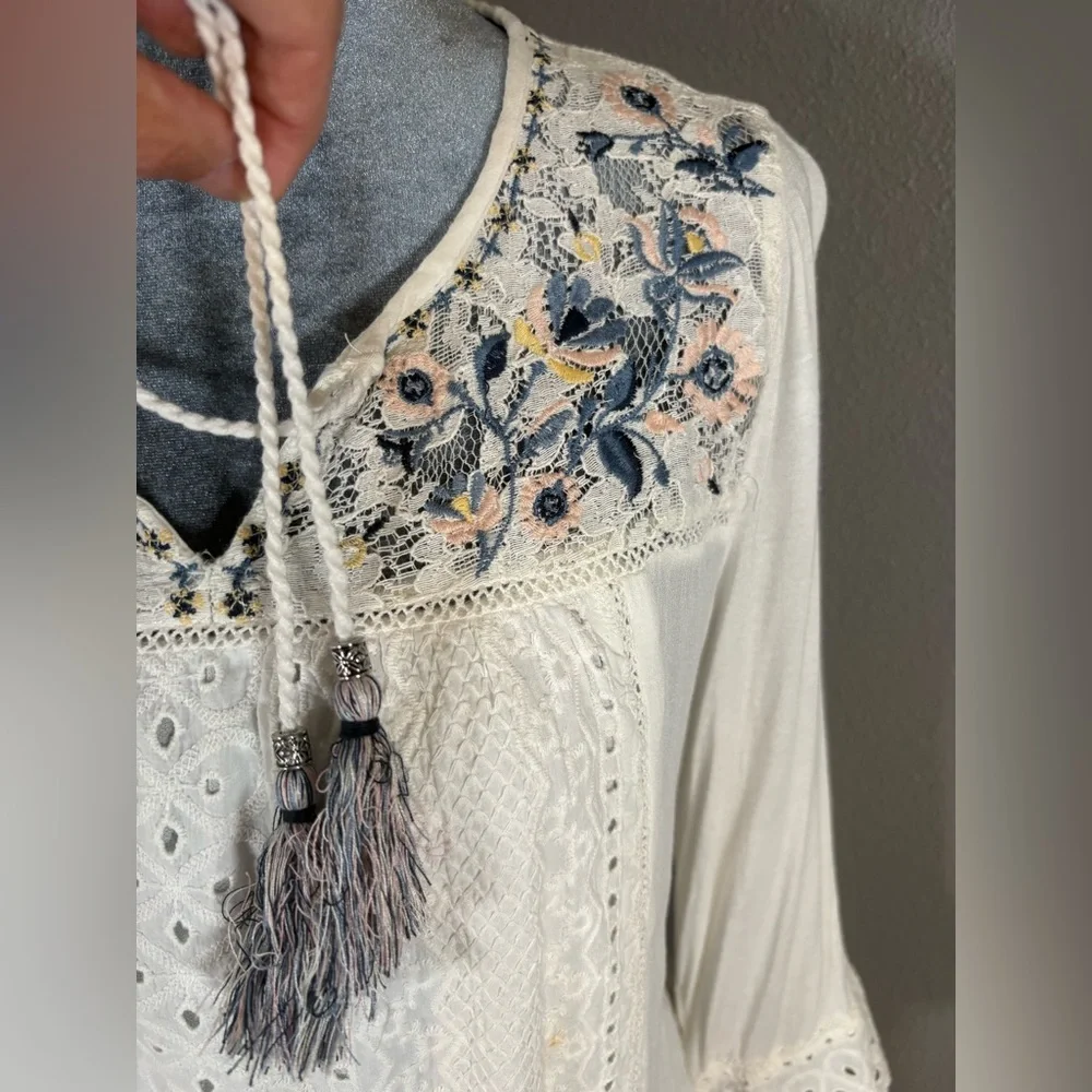 Knox Rose Boho White Peasant Embroidered Blouse Size M - Picture 7 of 11